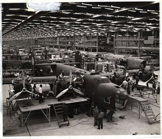 Illustration for article titled How Detroit's Aircraft Production Dream Crashed and Burned